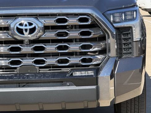 Used 2024 Toyota Tundra Platinum AWD/4WD image 8