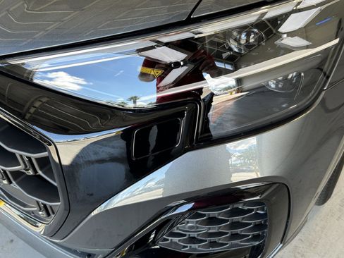 New 2026 Audi SQ8 Prestige image 8