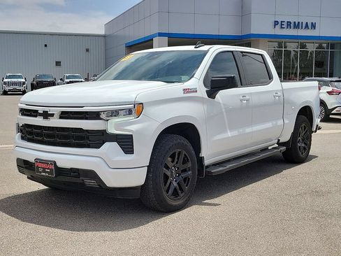 Used 2023 Chevrolet Silverado 1500 RST w/ Z71 Off-Road Package AWD/4WD image 6