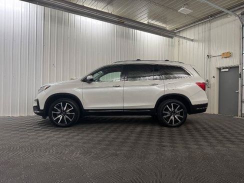 Used 2020 Honda Pilot Touring image 2
