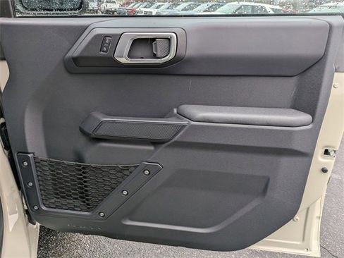 New 2025 Ford Bronco 4-Door image 35