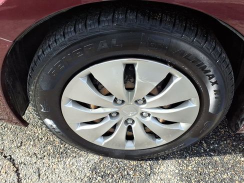 Used 2010 Honda Accord LX image 7