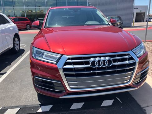Used 2019 Audi Q5 2.0T Premium Plus w/ Convenience Package AWD/4WD image 2