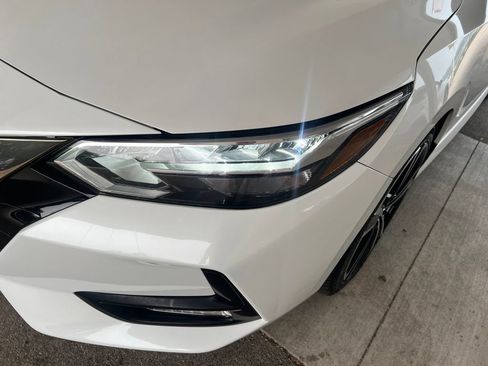 Certified 2023 Nissan Sentra SR FWD image 27