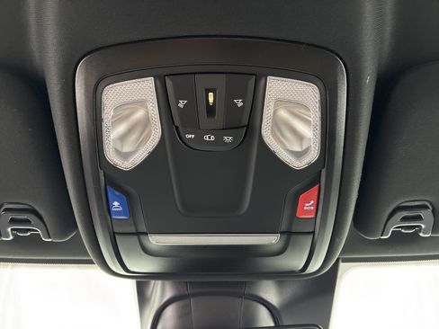 Used 2025 RAM 2500 Big Horn AWD/4WD image 24