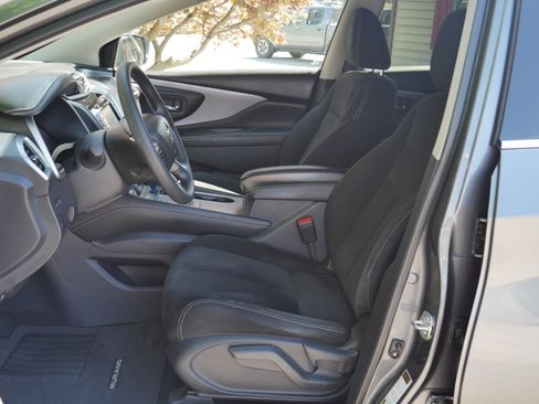 Used 2019 Nissan Murano S AWD/4WD image 3