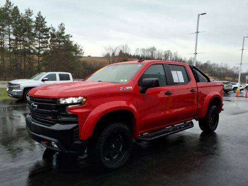 Used 2021 Chevrolet Silverado 1500 LT Trail Boss w/ Convenience Package II image 4