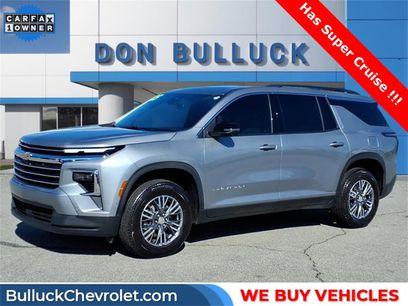 Used 2025 Chevrolet Traverse LT w/ Enhanced Driving Package