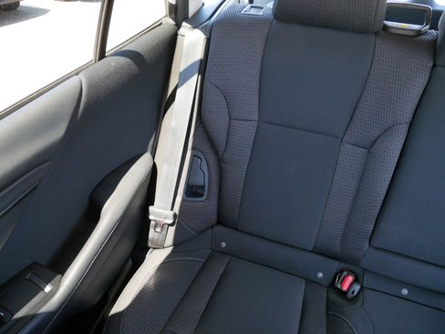 Used 2020 Subaru Outback AWD/4WD image 12