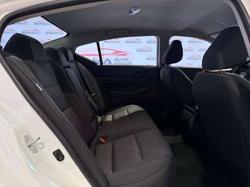 Used 2025 Nissan Altima 2.5 SV image 23