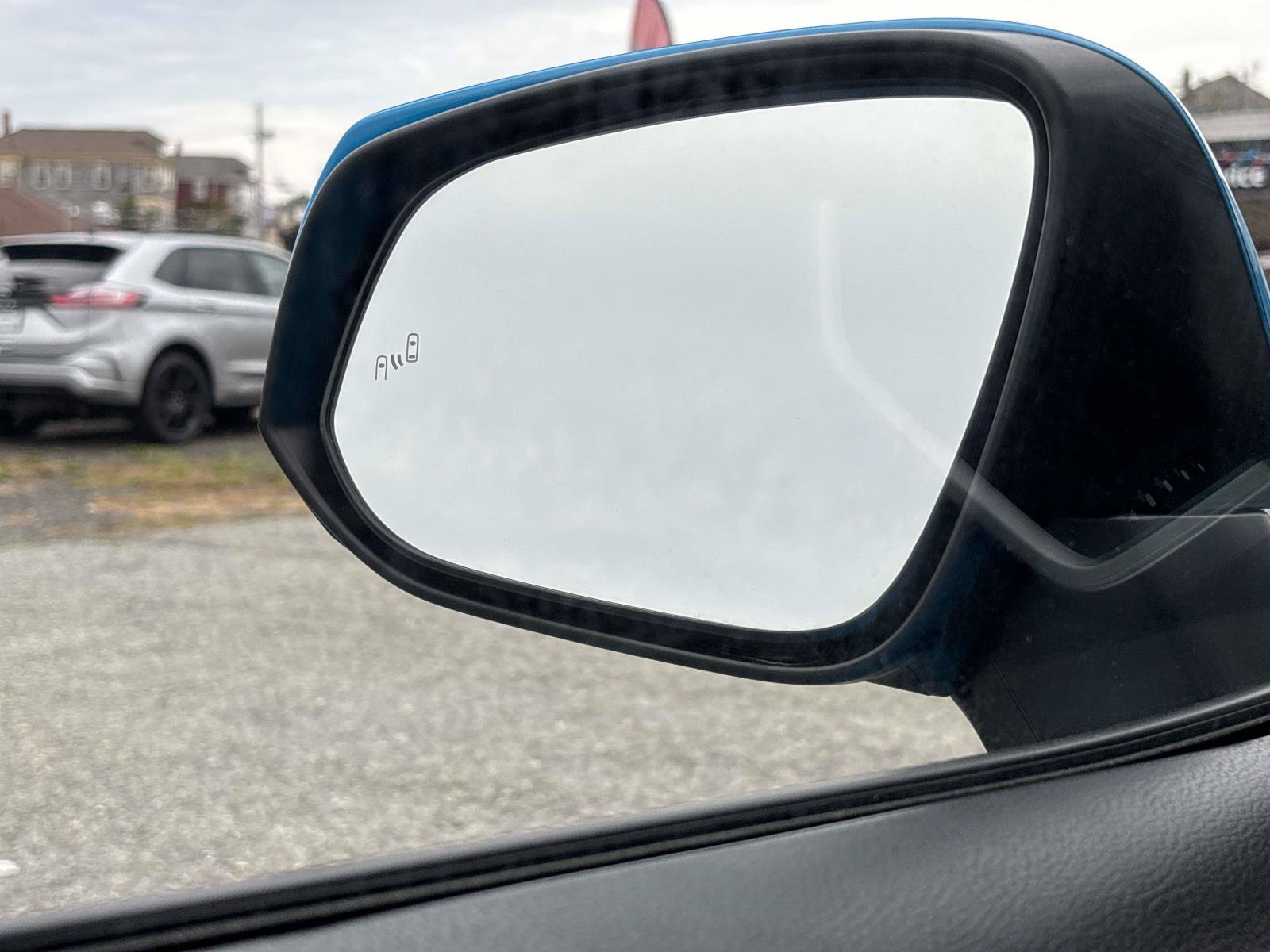 Used 2021 Toyota RAV4 LE AWD/4WD image 25