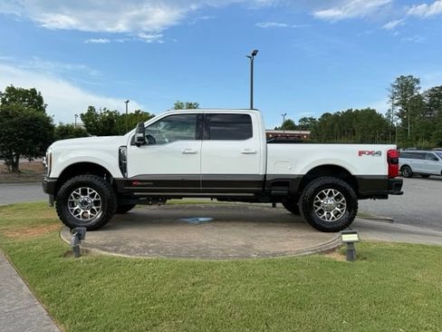 Used 2025 Ford F250 King Ranch AWD/4WD image 4