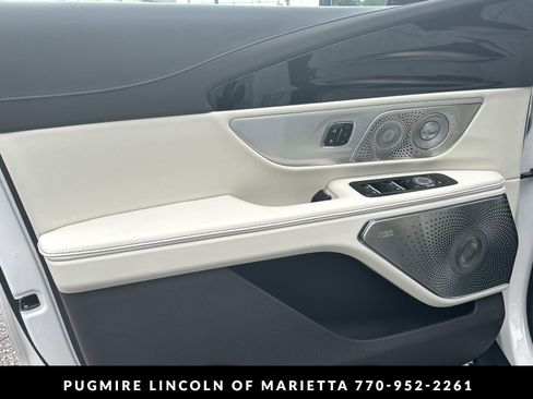 New 2026 Lincoln Nautilus Black Label AWD/4WD image 10