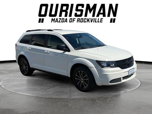 Used 2018 Dodge Journey SE w/ Blacktop Package FWD image 1