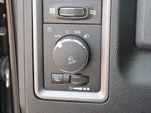 Used 2017 RAM 1500 Express w/ Black Ram 1500 Express Group image 22