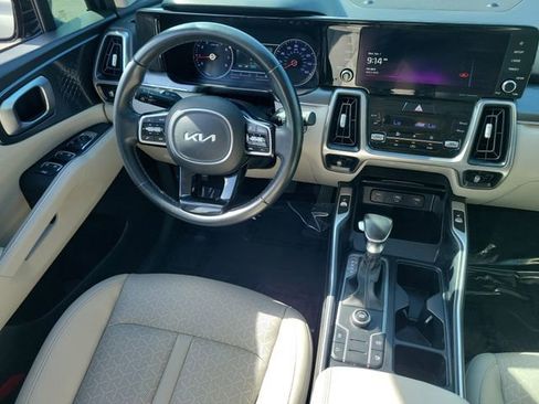 Used 2022 Kia Sorento S image 15