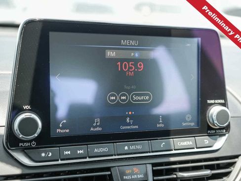 Used 2025 Nissan Altima 2.5 SV FWD image 19