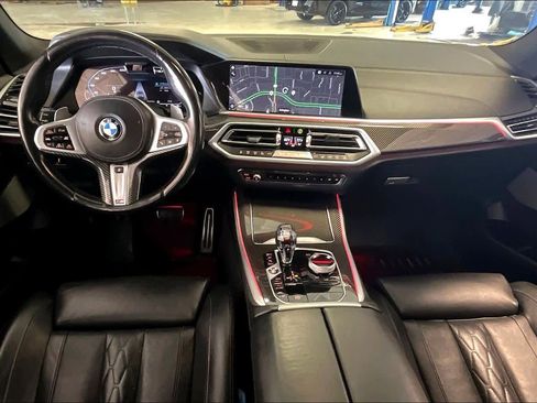 Used 2022 BMW X5 M50i w/ Executive Package image 15