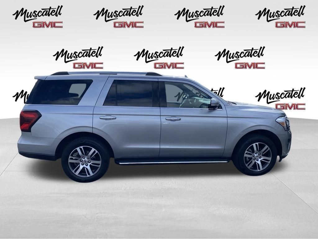 Used 2022 Ford Expedition Limited AWD/4WD image 9