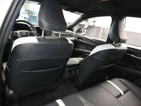 Used 2026 Toyota Camry SE FWD image 34