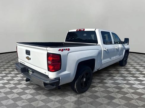 Used 2018 Chevrolet Silverado 1500 LT w/ Trailering Package AWD/4WD image 5