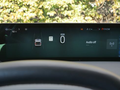 Certified 2025 Ford Expedition Max Platinum image 8