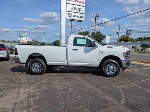 New 2026 RAM 2500 Tradesman w/ Chrome Appearance Group AWD/4WD image 3