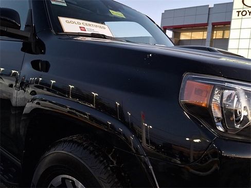 Certified 2024 Toyota 4Runner TRD Off-Road Premium image 11