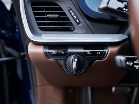 Used 2021 Porsche 911 Turbo S image 39