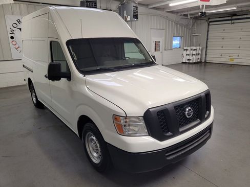 Used 2019 Nissan NV 2500 S image 11