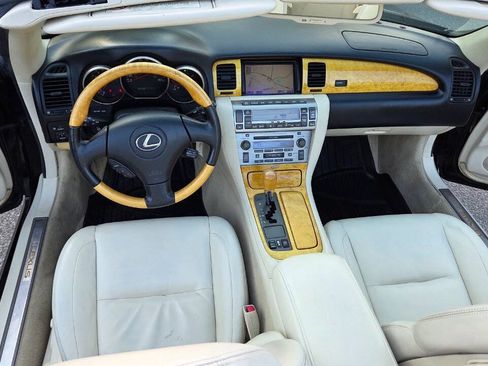 Used 2003 Lexus SC 430 Convertible RWD image 29