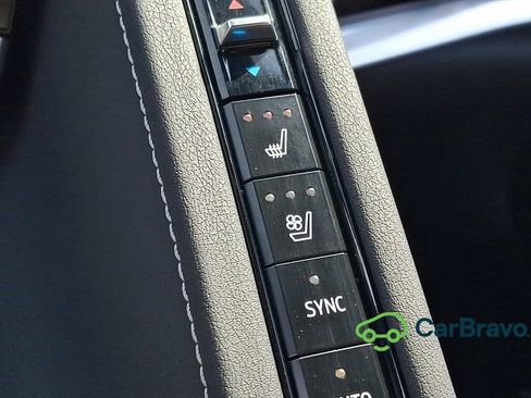Used 2024 Chevrolet Corvette Stingray Preferred Conv w/ Z51 Performance Package RWD image 25