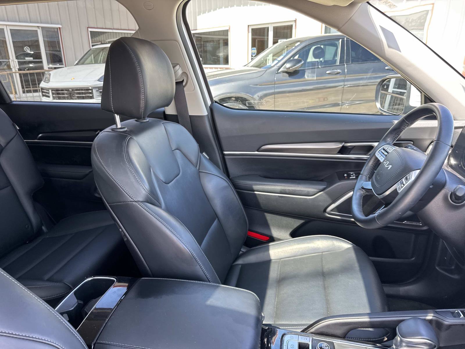 Used 2024 Kia Telluride S w/ S Sunroof Package FWD image 10