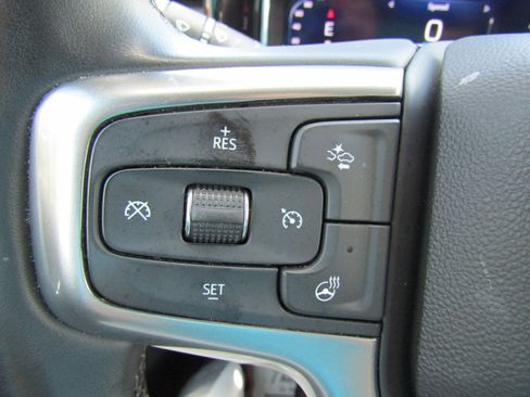 Used 2023 Chevrolet Silverado 1500 LT image 25