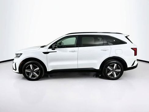 Used 2023 Kia Sorento S w/ Panoramic Sunroof Package FWD image 3