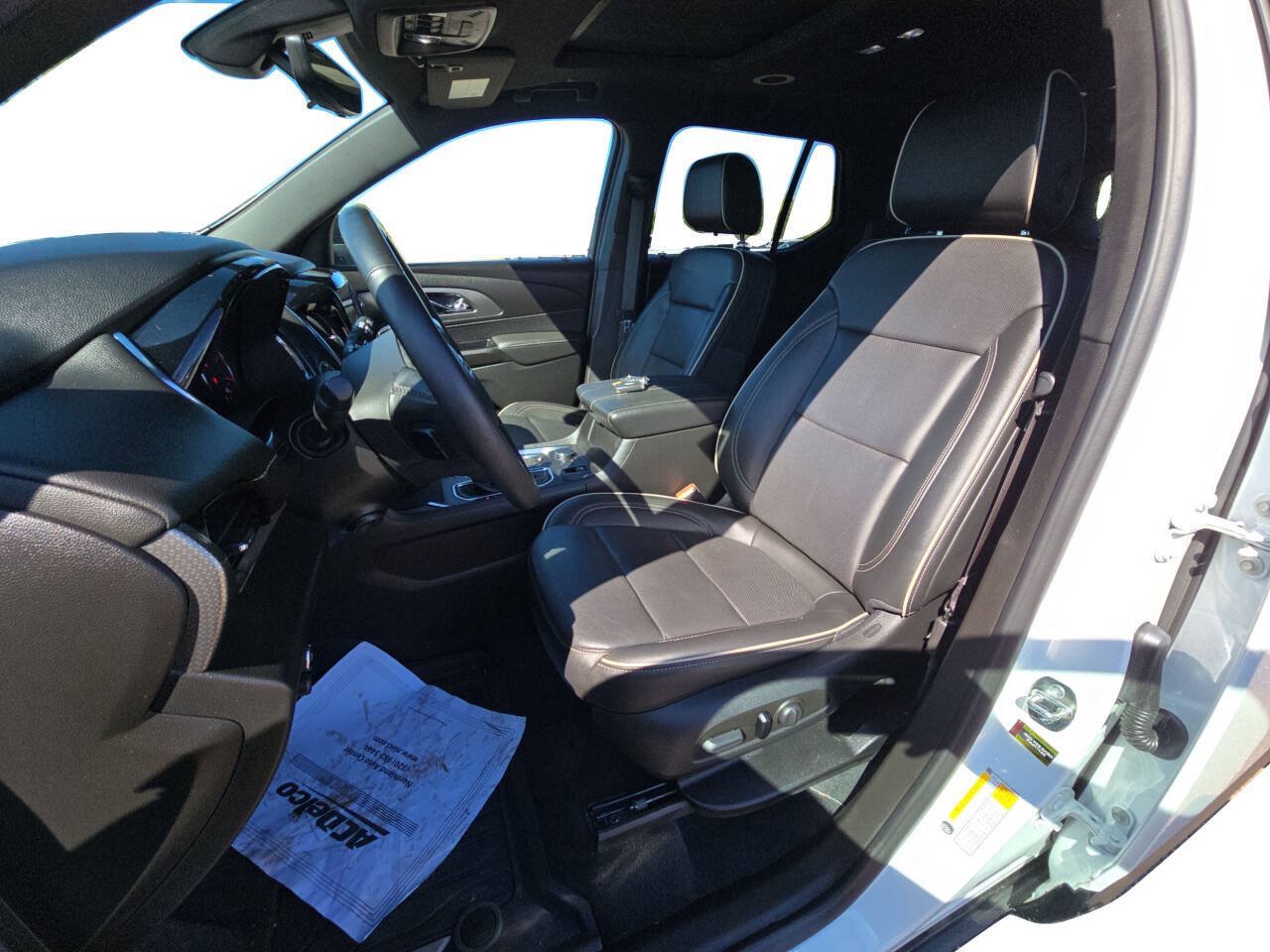 Used 2023 Chevrolet Traverse Premier w/ Redline Edition AWD/4WD image 9
