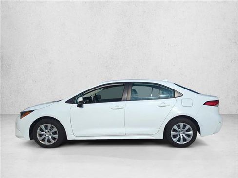 Used 2020 Toyota Corolla LE FWD image 8