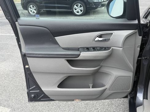 Used 2017 Honda Odyssey EX-L image 9