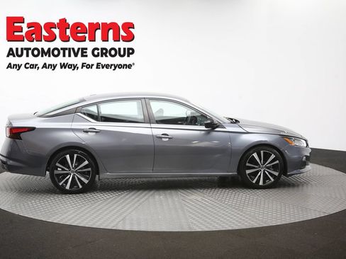Used 2022 Nissan Altima 2.5 SR FWD image 44