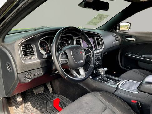 Used 2018 Dodge Charger SXT Plus RWD image 17