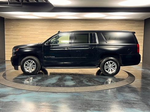 Used 2019 Chevrolet Suburban LS image 18