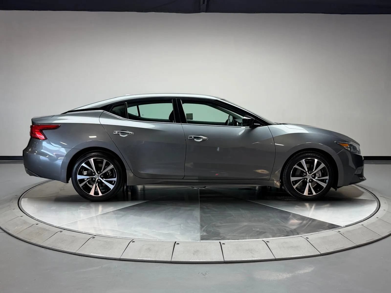 Used 2018 Nissan Maxima 3.5 S FWD image 6