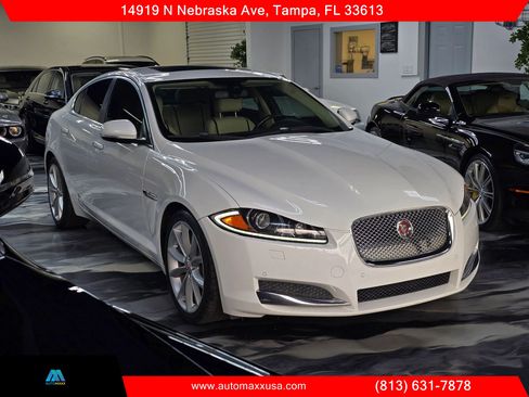 Used 2015 Jaguar XF Sport RWD image 8