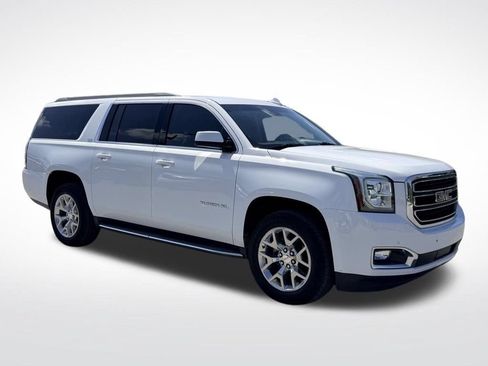 Used 2018 GMC Yukon XL SLT w/ HD Trailering Package RWD image 9