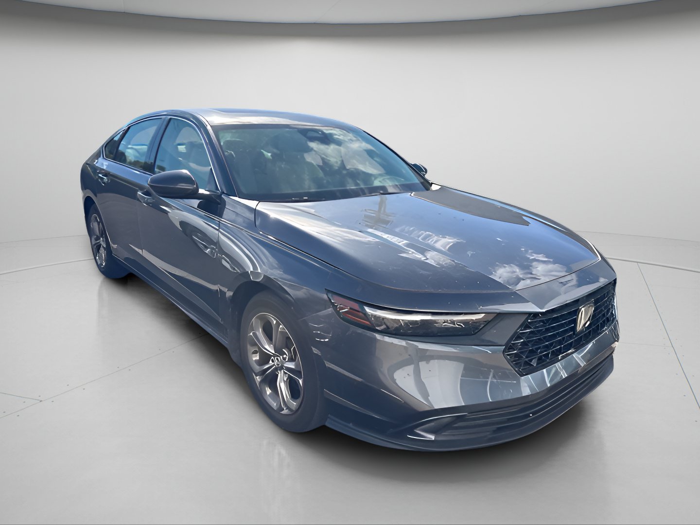 Used 2024 Honda Accord EX image 3