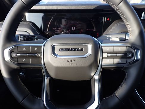 New 2026 GMC Yukon Denali w/ Sun & Power Step Package image 23