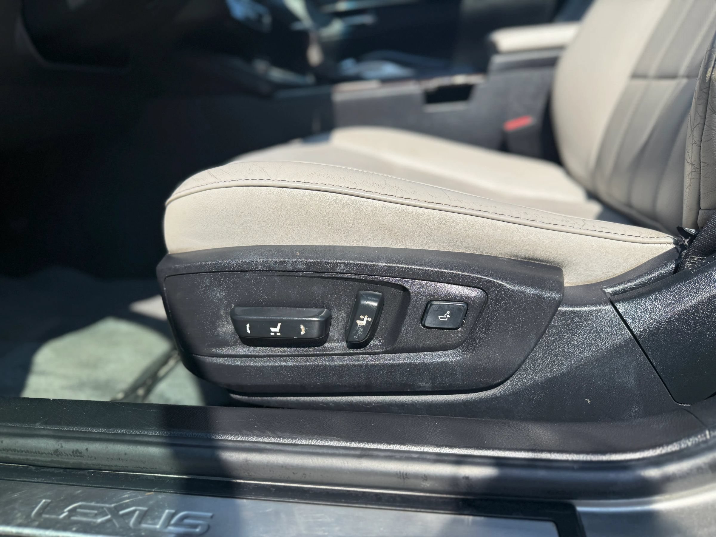 Used 2017 Lexus ES 350 w/ Luxury Package FWD image 19
