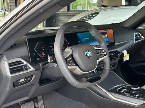 Used 2026 BMW 230i Coupe w/ Premium Package RWD image 10