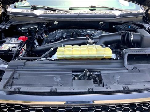 Used 2019 Ford F150 XL w/ Equipment Group 101A Mid AWD/4WD image 9