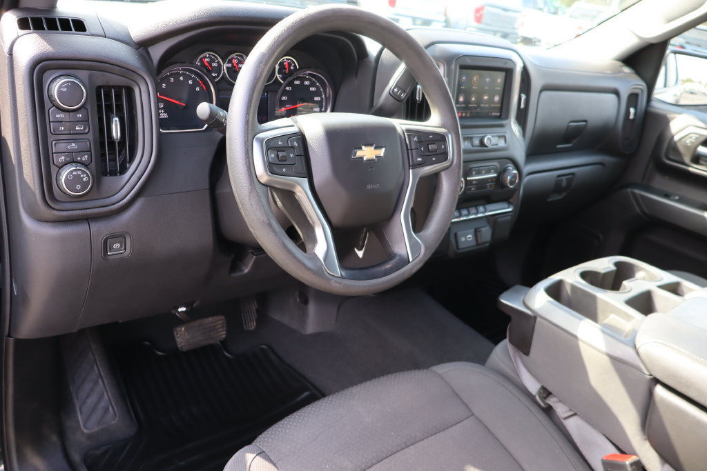 Used 2022 Chevrolet Silverado 1500 Custom w/ Safety Confidence Package AWD/4WD image 5